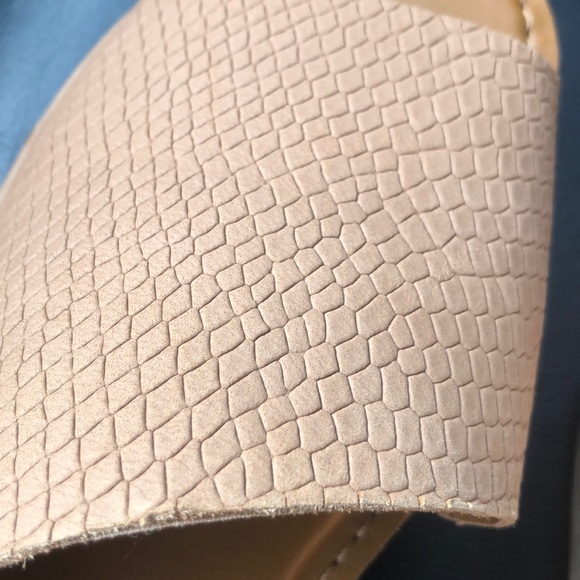 Never used! Beige one strap sandals - Franco Sarto - Picture 3 of 3